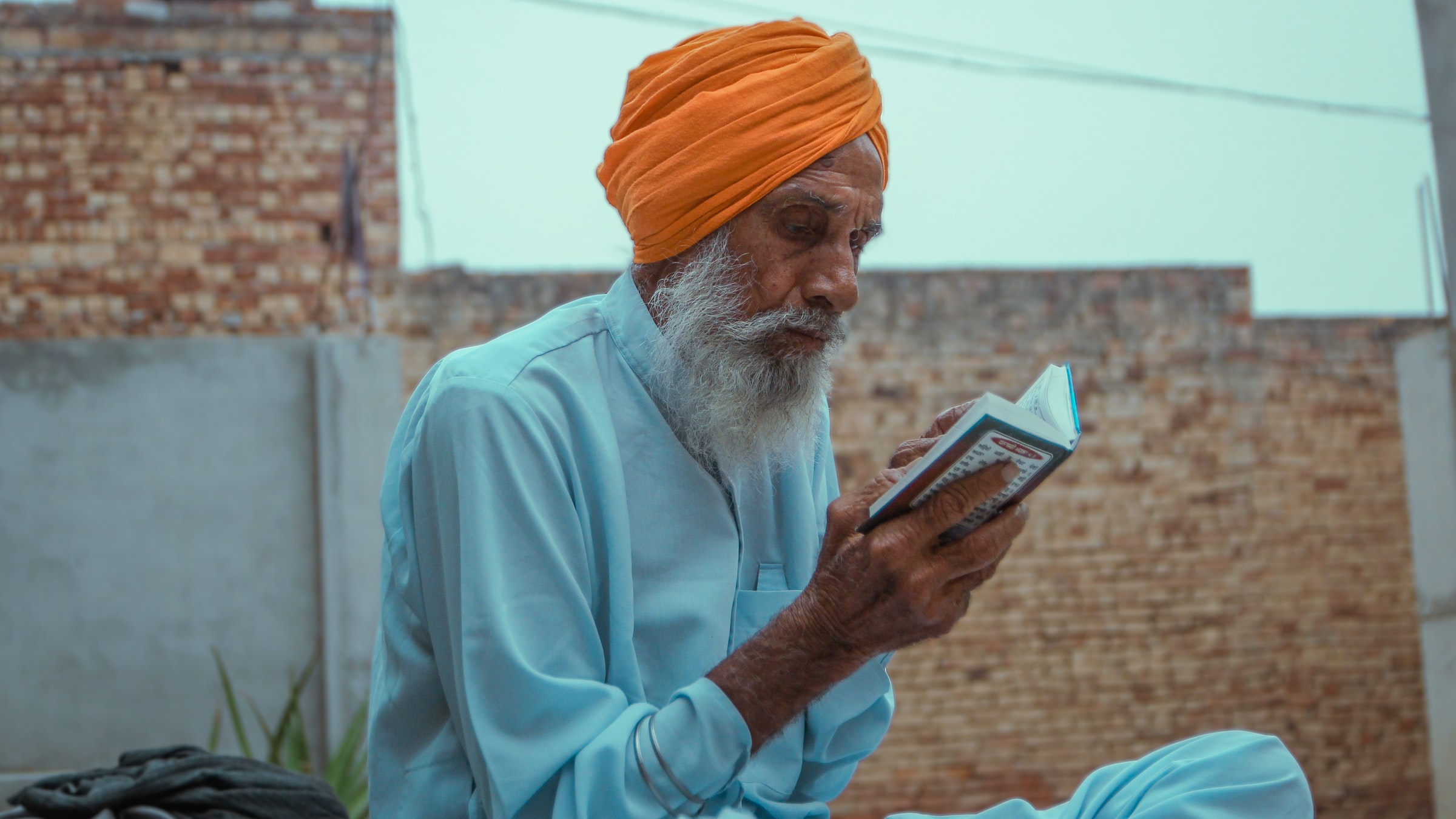 Sikh Man Praying
